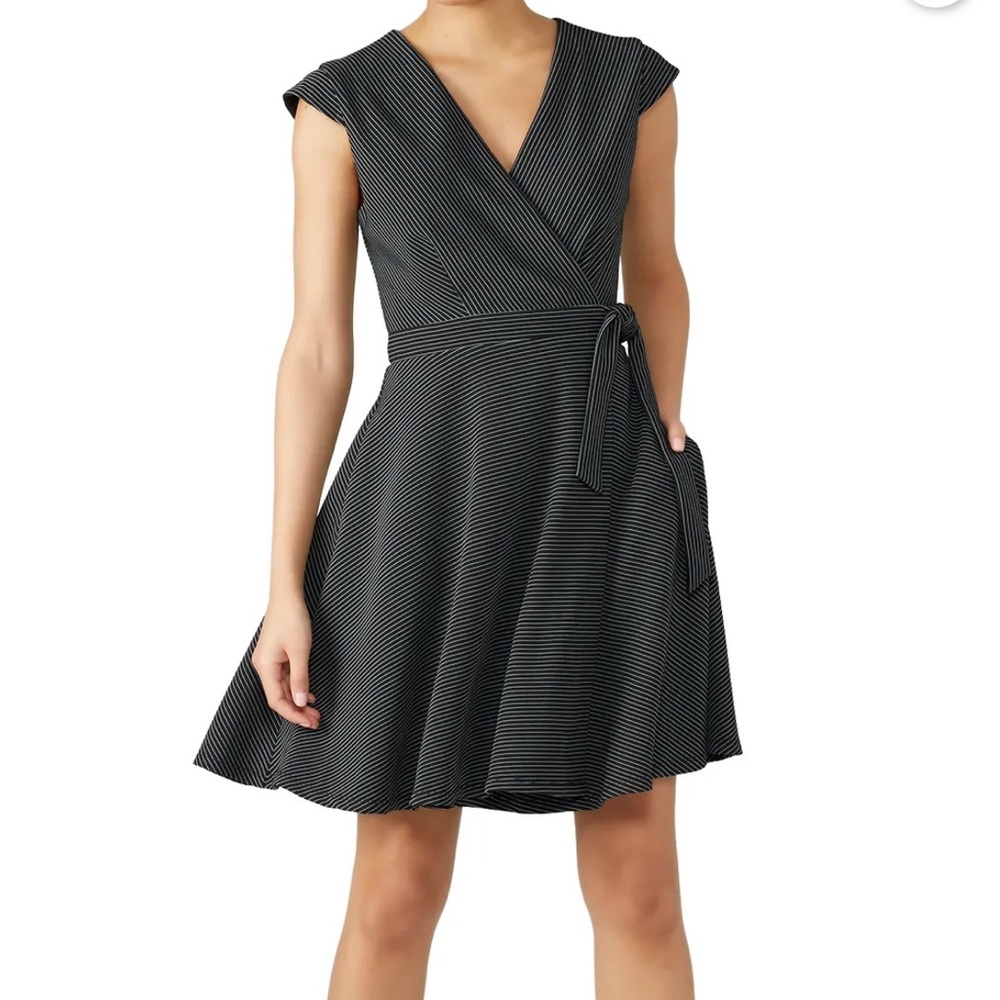 Slate & Willow Striped V-neck Wrap Dress 0X